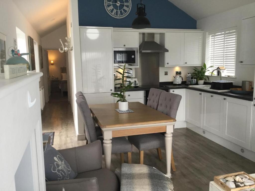 Jubilee Beach House Файли Екстериор снимка
