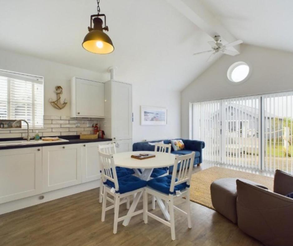 Jubilee Beach House Файли Екстериор снимка